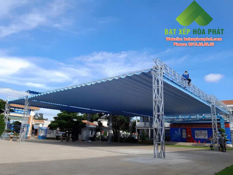 Mái che xếp kéo trường học là gì?